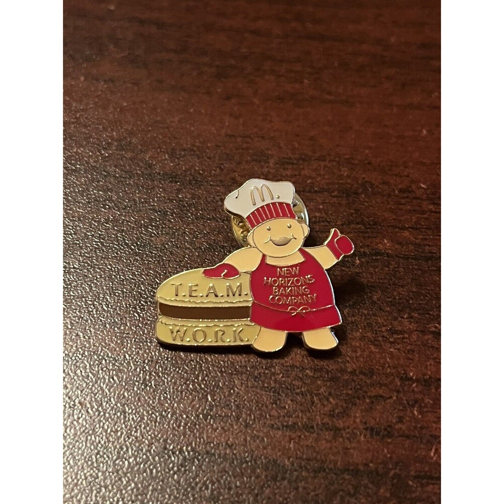 McDonald’s‎ New Horizons Baking Company Team Work Employee Lapel Hat Pin